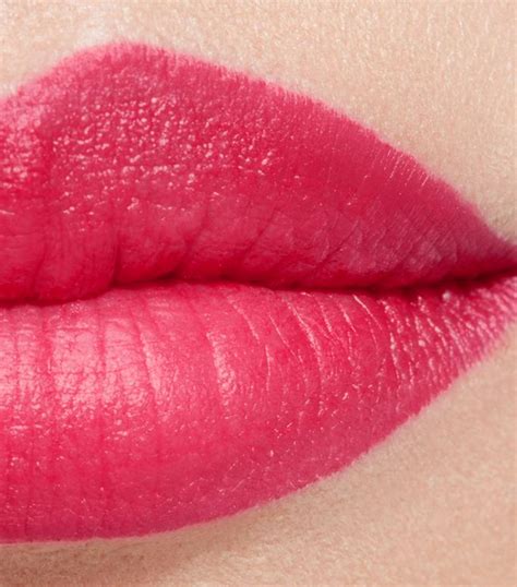 chanel rouge semimatte lip.